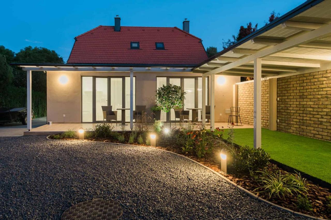 Villa Strokay - Few Minutes Walk From Lake Balaton 케츨리 외부 사진